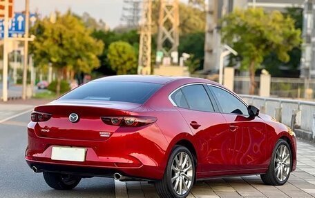 Mazda 3, 2022 год, 1 850 000 рублей, 4 фотография