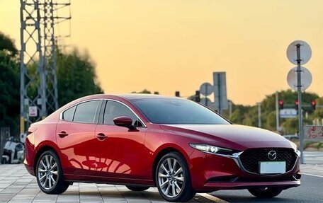 Mazda 3, 2022 год, 1 850 000 рублей, 10 фотография