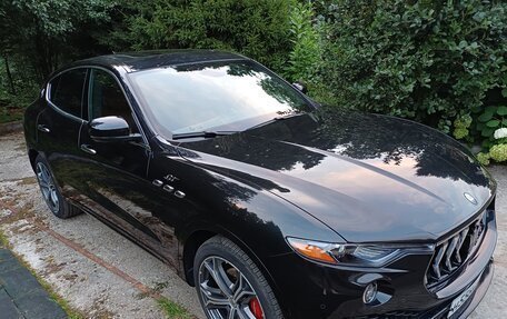 Maserati Levante I, 2022 год, 9 200 000 рублей, 7 фотография