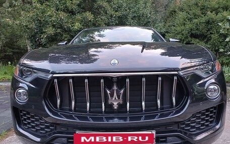Maserati Levante I, 2022 год, 9 200 000 рублей, 3 фотография