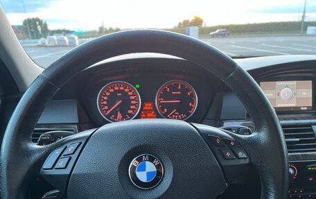 BMW 5 серия, 2008 год, 900 000 рублей, 13 фотография