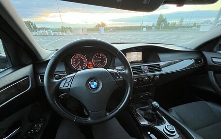 BMW 5 серия, 2008 год, 900 000 рублей, 12 фотография