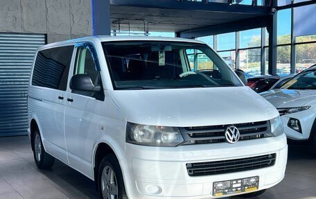 Volkswagen Caravelle T5, 2014 год, 2 120 000 рублей, 3 фотография