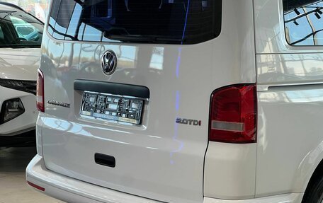 Volkswagen Caravelle T5, 2014 год, 2 120 000 рублей, 8 фотография