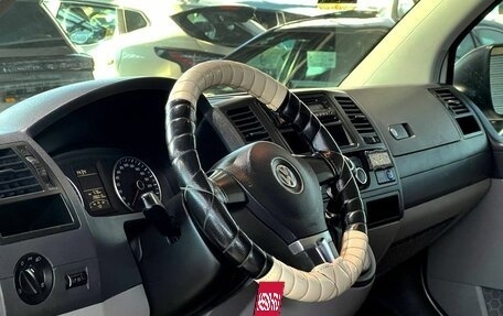 Volkswagen Caravelle T5, 2014 год, 2 120 000 рублей, 11 фотография