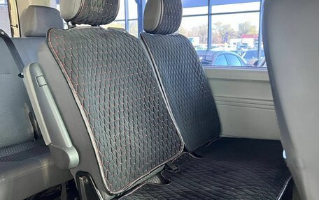 Volkswagen Caravelle T5, 2014 год, 2 120 000 рублей, 21 фотография