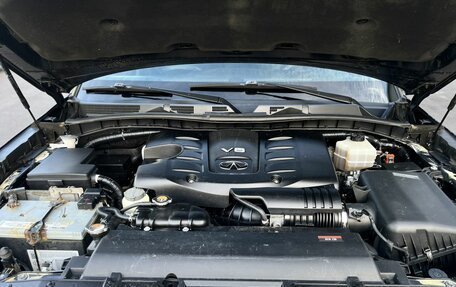 Infiniti QX56, 2013 год, 1 900 000 рублей, 2 фотография