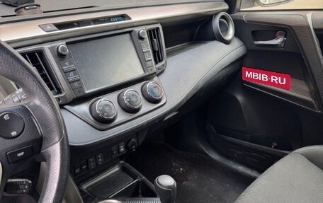 Toyota RAV4, 2015 год, 2 000 000 рублей, 7 фотография