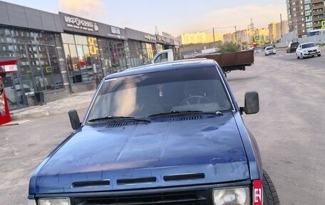 Nissan Terrano II рестайлинг, 1993 год, 180 000 рублей, 3 фотография