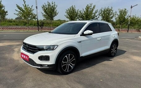 Volkswagen T-Roc I, 2023 год, 1 745 005 рублей, 1 фотография