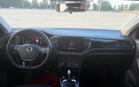 Volkswagen T-Roc I, 2023 год, 1 745 005 рублей, 11 фотография