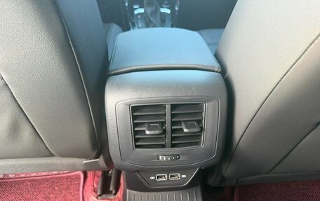 Volkswagen T-Roc I, 2023 год, 1 745 005 рублей, 18 фотография