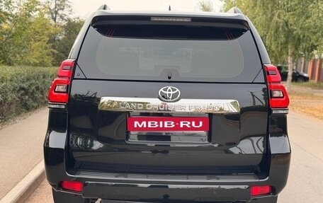Toyota Land Cruiser Prado 150 рестайлинг 2, 2017 год, 4 450 000 рублей, 5 фотография