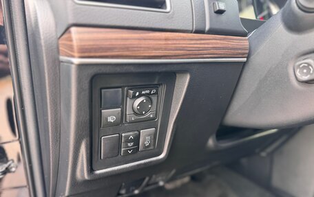 Toyota Land Cruiser Prado 150 рестайлинг 2, 2017 год, 4 450 000 рублей, 24 фотография