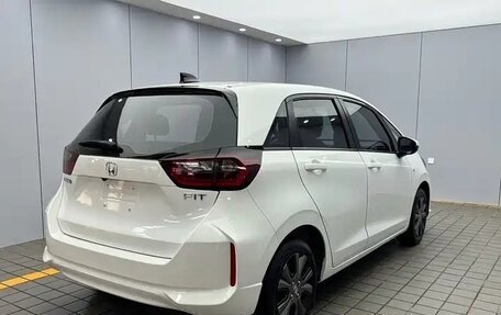 Honda Fit, 2022 год, 1 350 003 рублей, 6 фотография