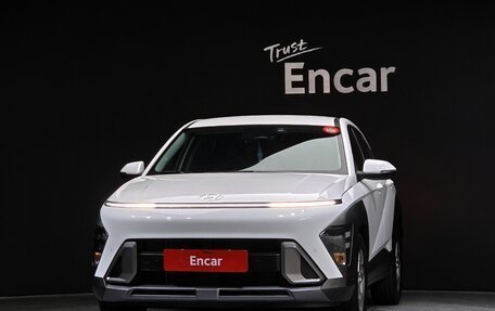 Hyundai Kona, 2024 год, 2 300 000 рублей, 3 фотография