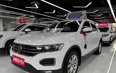 Volkswagen T-Roc I, 2023 год, 1 255 600 рублей, 1 фотография