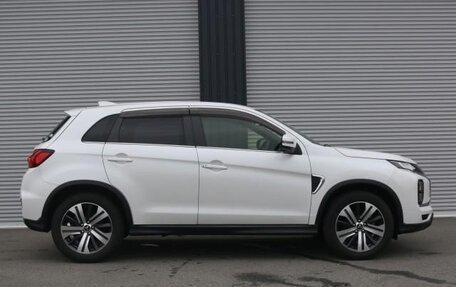 Mitsubishi RVR III рестайлинг, 2019 год, 1 420 000 рублей, 8 фотография