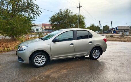 Renault Logan II, 2015 год, 760 000 рублей, 4 фотография