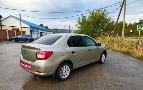 Renault Logan II, 2015 год, 760 000 рублей, 3 фотография