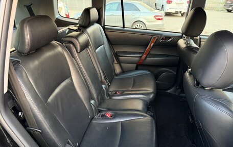 Toyota Highlander III, 2011 год, 2 370 000 рублей, 10 фотография