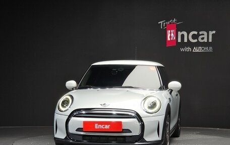 MINI Hatch, 2022 год, 2 083 000 рублей, 2 фотография