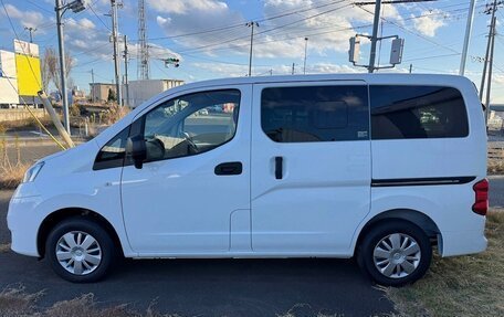 Nissan NV200, 2024 год, 1 500 000 рублей, 2 фотография