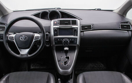 Toyota Verso I, 2013 год, 1 080 000 рублей, 13 фотография