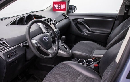 Toyota Verso I, 2013 год, 1 080 000 рублей, 10 фотография