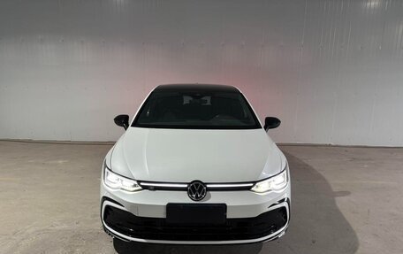 Volkswagen Golf VIII, 2023 год, 2 299 666 рублей, 2 фотография
