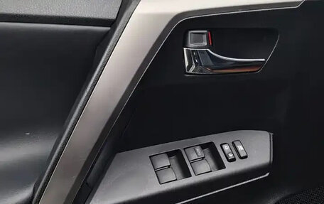 Toyota RAV4, 2017 год, 2 046 040 рублей, 26 фотография