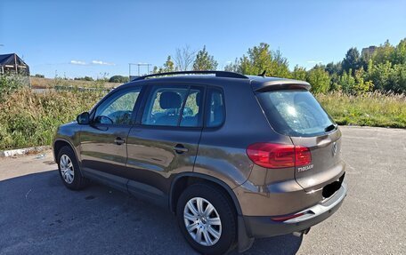 Volkswagen Tiguan I, 2016 год, 1 800 000 рублей, 5 фотография