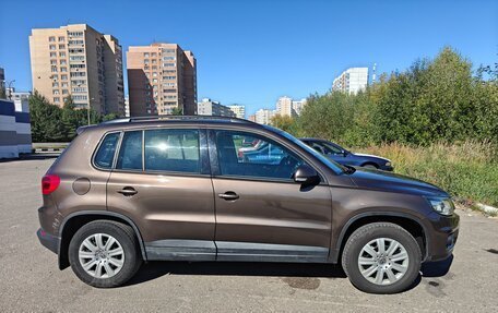 Volkswagen Tiguan I, 2016 год, 1 800 000 рублей, 3 фотография