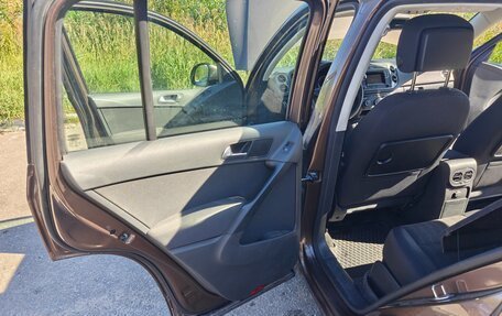 Volkswagen Tiguan I, 2016 год, 1 800 000 рублей, 10 фотография
