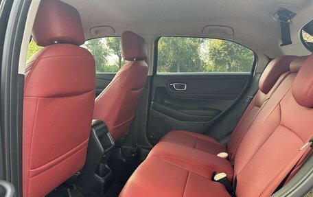 Honda Vezel, 2022 год, 1 420 000 рублей, 13 фотография