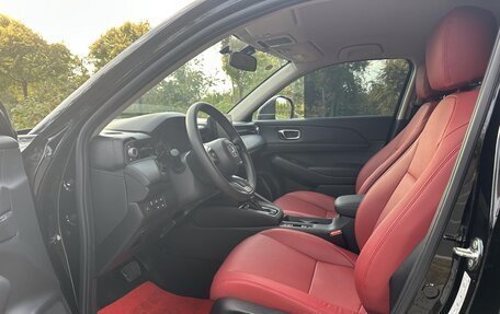 Honda Vezel, 2022 год, 1 420 000 рублей, 11 фотография