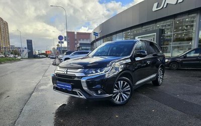Mitsubishi Outlander III рестайлинг 3, 2021 год, 2 700 000 рублей, 1 фотография