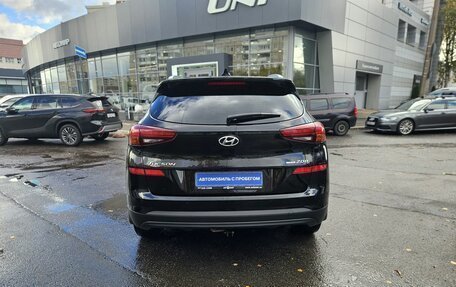 Hyundai Tucson III, 2019 год, 2 370 000 рублей, 5 фотография