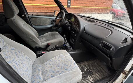 Chevrolet Niva I рестайлинг, 2003 год, 200 000 рублей, 3 фотография
