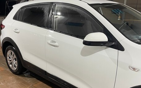 KIA Rio IV, 2018 год, 1 300 000 рублей, 4 фотография