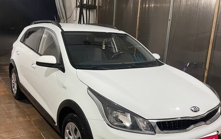 KIA Rio IV, 2018 год, 1 300 000 рублей, 2 фотография
