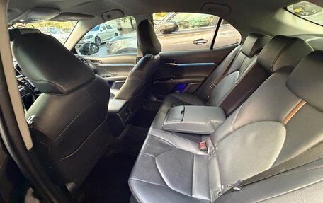Toyota Camry, 2020 год, 2 650 000 рублей, 11 фотография