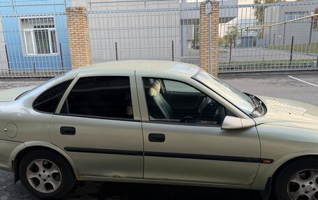 Opel Vectra B рестайлинг, 1996 год, 230 000 рублей, 3 фотография