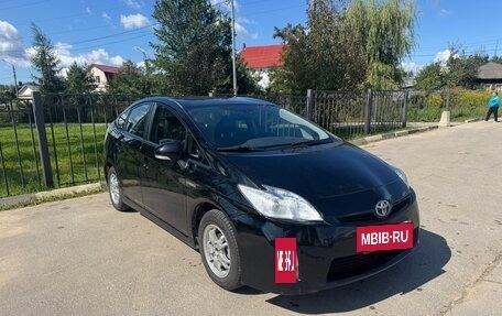 Toyota Prius, 2010 год, 990 000 рублей, 3 фотография