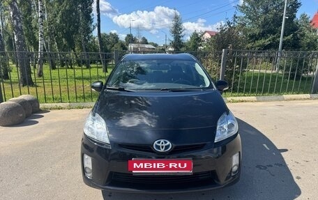 Toyota Prius, 2010 год, 990 000 рублей, 2 фотография