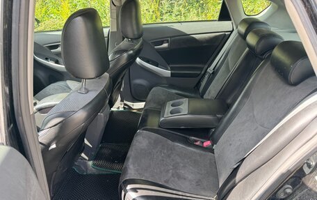 Toyota Prius, 2010 год, 990 000 рублей, 7 фотография