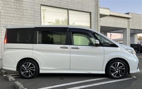 Honda Stepwgn IV, 2017 год, 1 470 000 рублей, 7 фотография