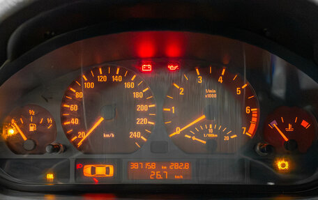 BMW 3 серия, 2002 год, 536 250 рублей, 14 фотография