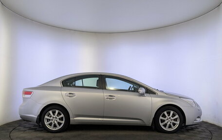 Toyota Avensis III рестайлинг, 2011 год, 1 100 000 рублей, 4 фотография