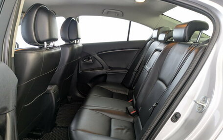 Toyota Avensis III рестайлинг, 2011 год, 1 100 000 рублей, 10 фотография
